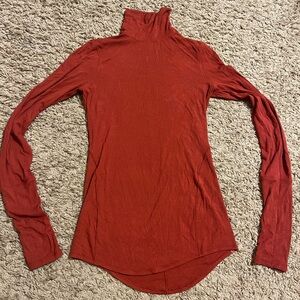 Women's Lululemon Red Long Sleeve